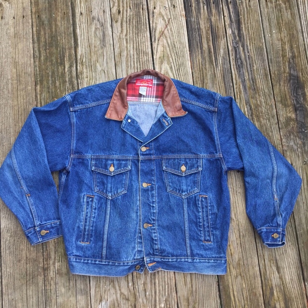 Vintage Marlboro denim jacket with leather collar